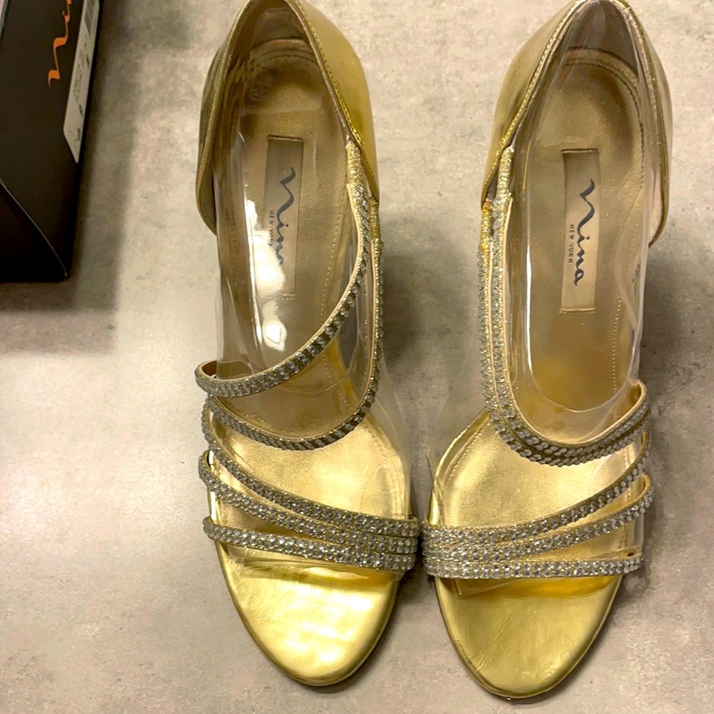 Size 9 Nina heels